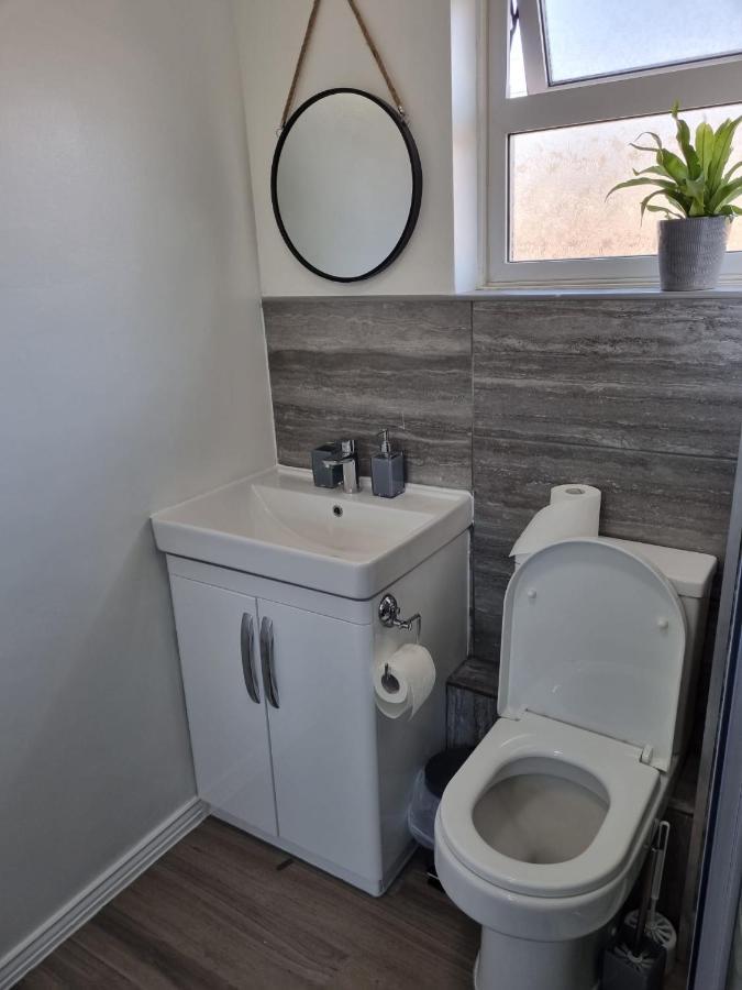 Centrally Located W/ Free Parking & Smart Tv Leeds  Zewnętrze zdjęcie