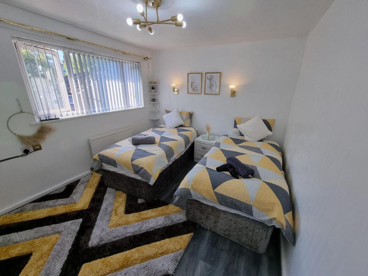 Centrally Located W/ Free Parking & Smart Tv Leeds  Zewnętrze zdjęcie