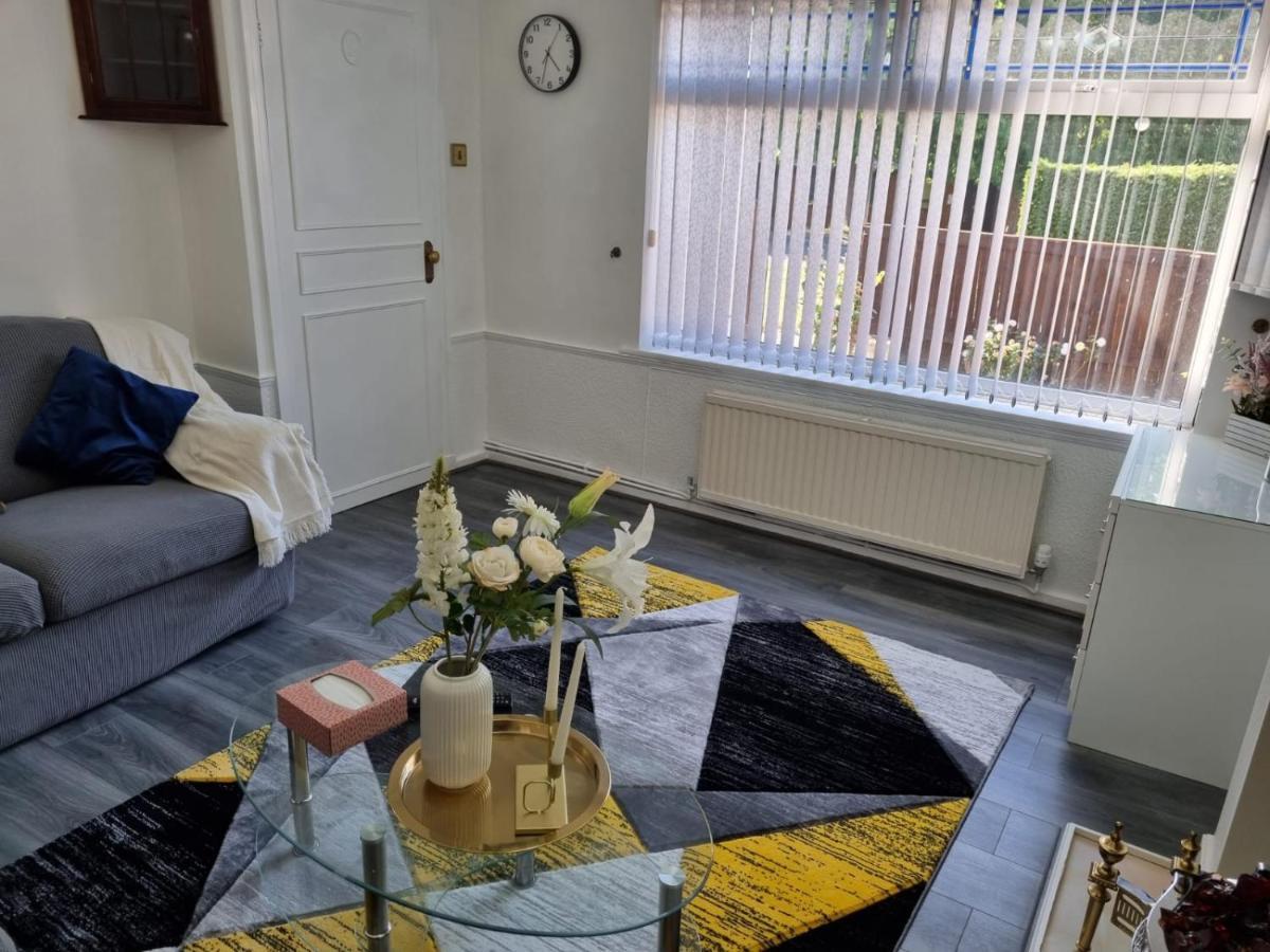 Centrally Located W/ Free Parking & Smart Tv Leeds  Zewnętrze zdjęcie